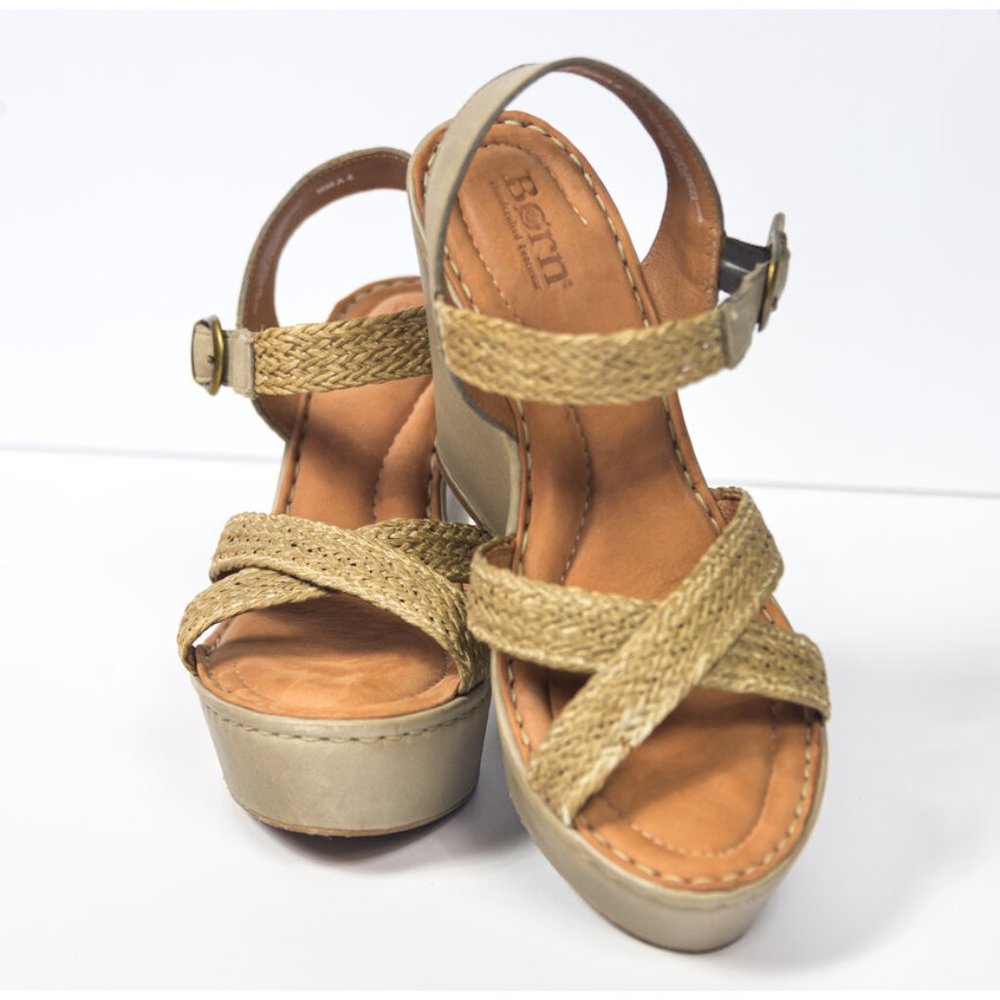 BORN open toe, wedge sandal